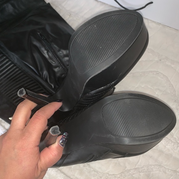 Thigh high boots New ALDO.  One size fits all. - Picture 3 of 6